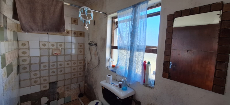 4 Bedroom Property for Sale in Grassy Park Western Cape
